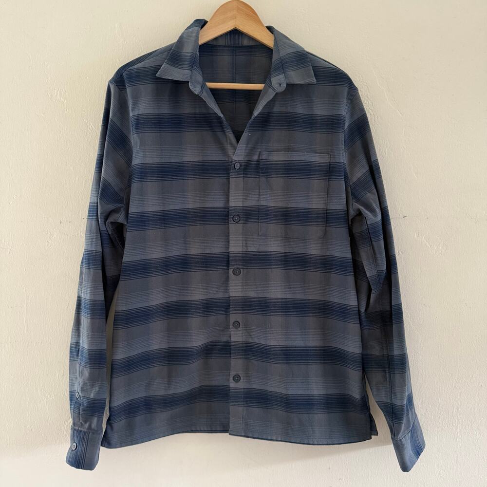 Lululemon Mason's Peak Flannel Blue Gray Plaid Long Sleeve Shirt Size Small - Picture 2 of 8